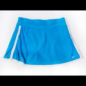 Nike Woman’s Turquoise & White Trim Skort Sz Small